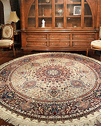 Tabriz Round rug